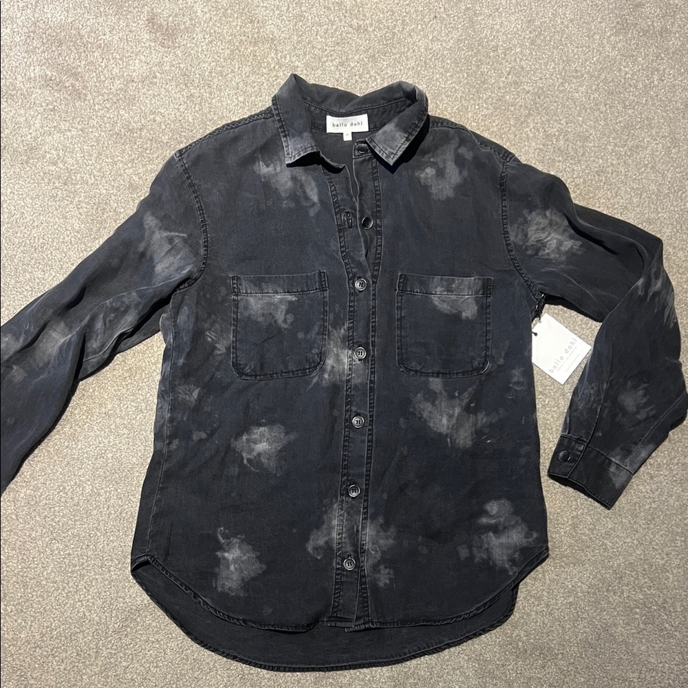 Bella Dahl Two Pocket Gray Button-Down Shirt